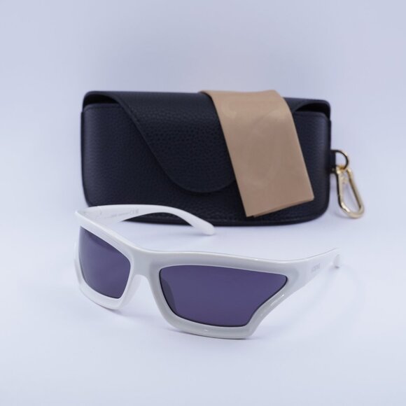 Loewe LW40143U 25A Geometric Sunglasses – Ivory\Grey - Picture 4 of 10